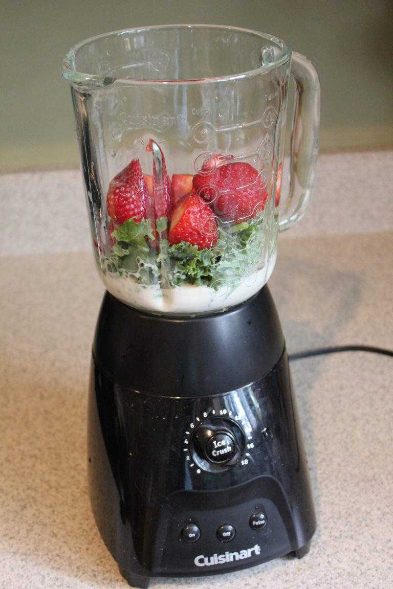 Kale, Strawberry & Banana Smoothie A Nation of Moms