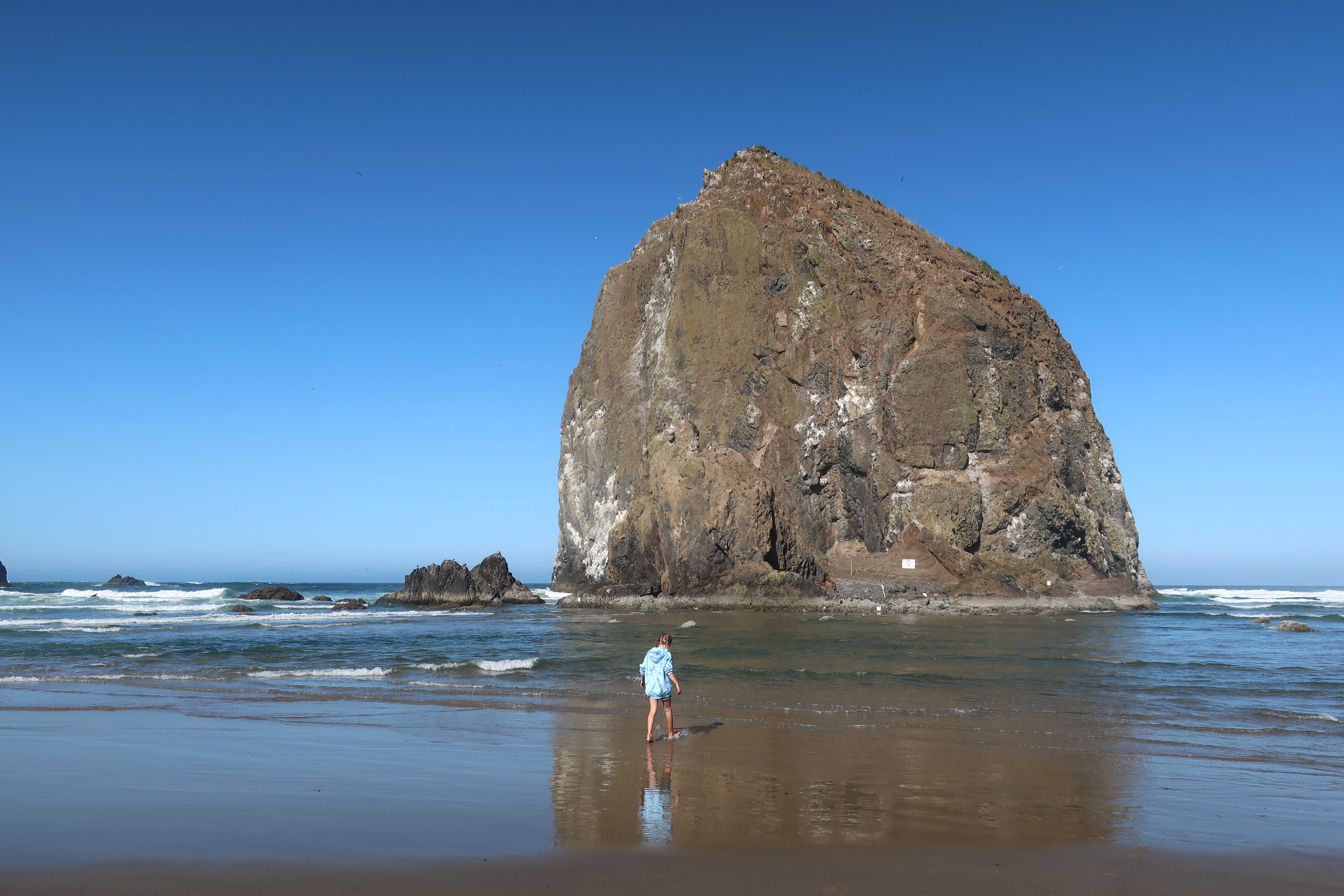 Cannon Beach Haystack Rock, Oregon