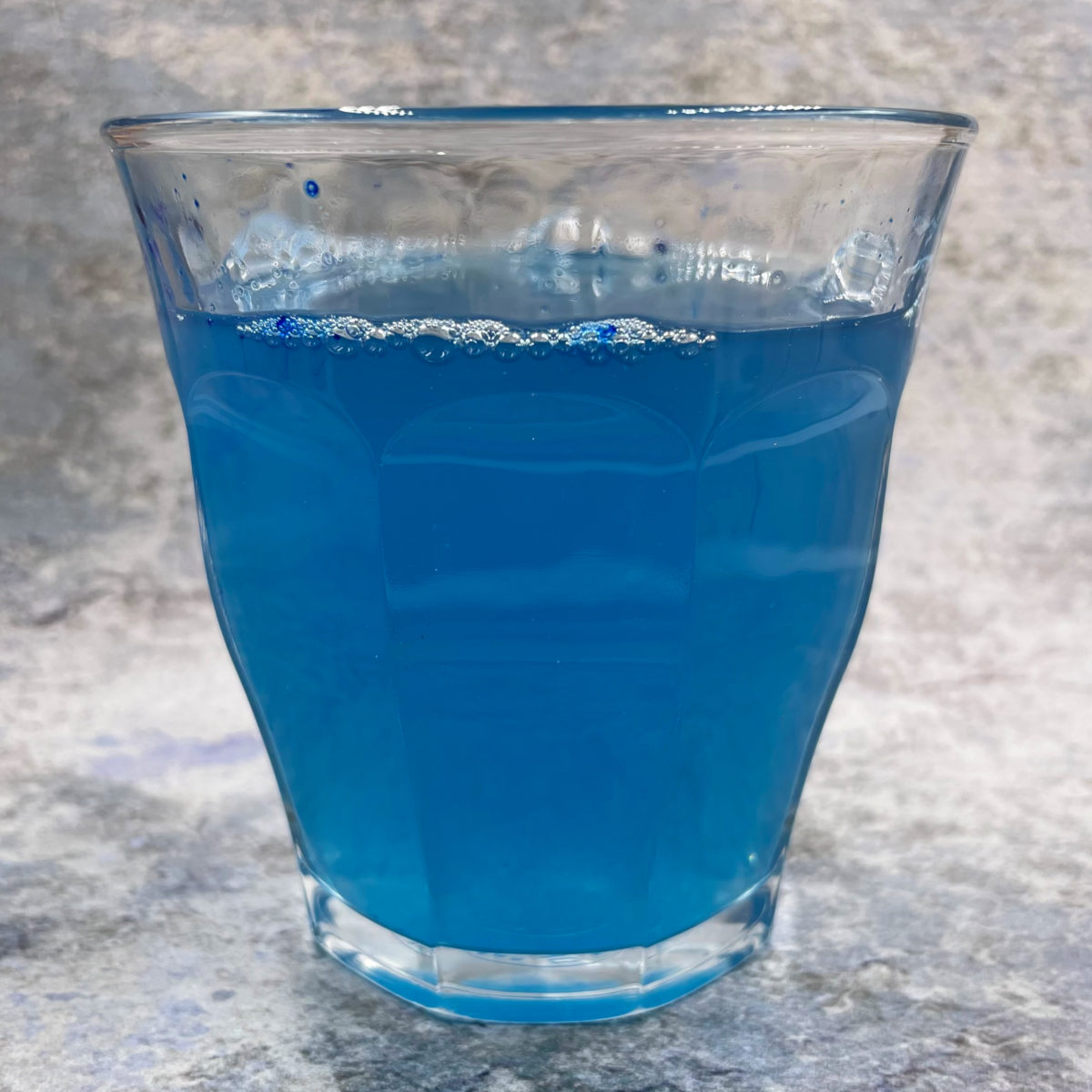 Blue Spirulina Lemonade - A Nation of Moms