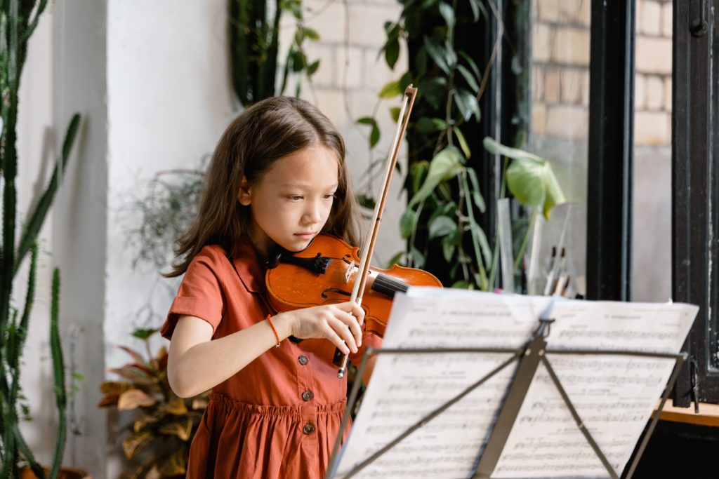 Education Benefits Your Kids Will Get if They Learn an Instrument